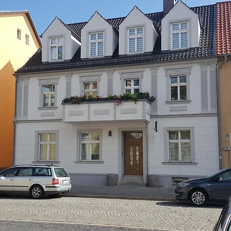 Ferienwohnung Am Marktplatz Eisenhüttenstadt Exterior foto