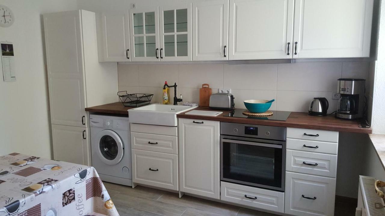 Ferienwohnung Am Marktplatz Eisenhüttenstadt Exterior foto